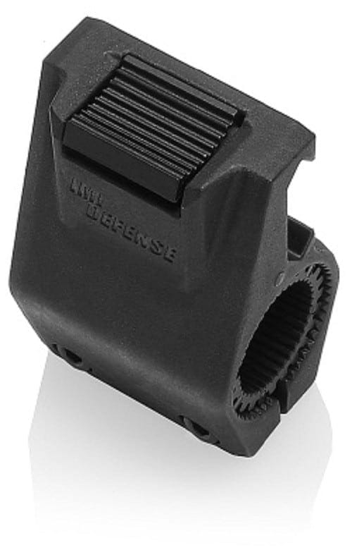 מתאם לפנס בצבע שחור